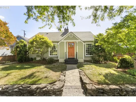 609 W 27th Street Vancouver WA 98660