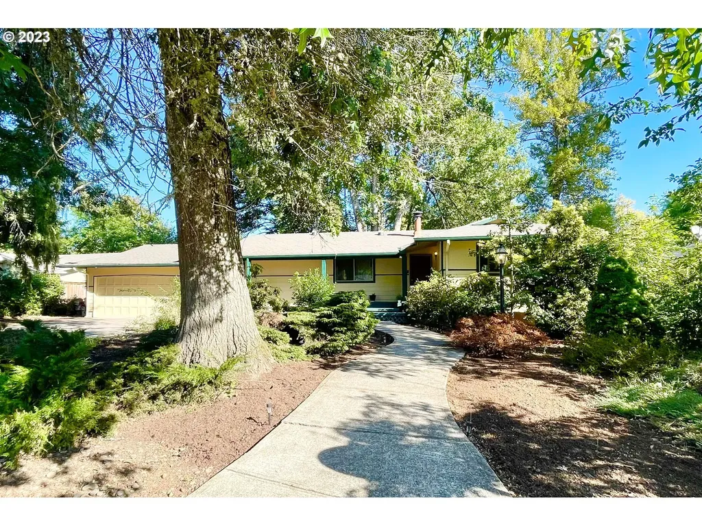 738 SW Mill Street Dallas OR 97338