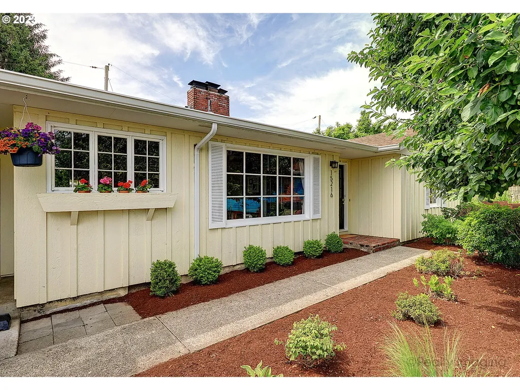 15216 NE Hancock Court Portland OR 97230