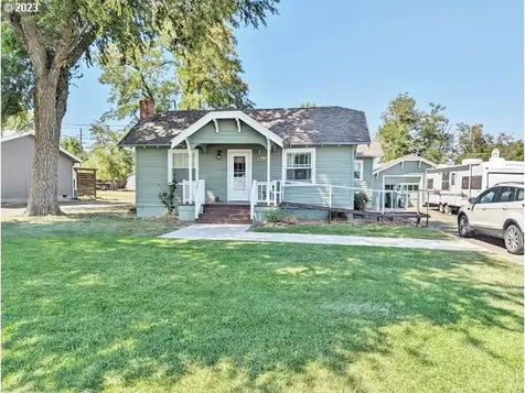 2605 E L Avenue La Grande OR 97850