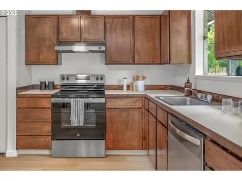 15244 NE Beech Court Portland OR 97230