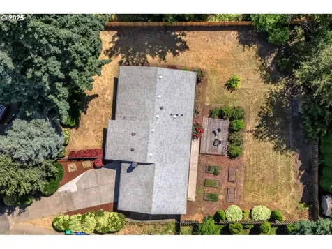15244 NE Beech Court Portland OR 97230