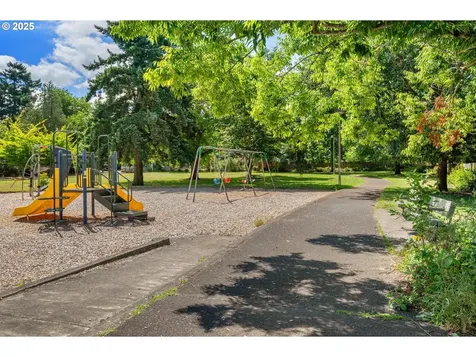 15244 NE Beech Court Portland OR 97230