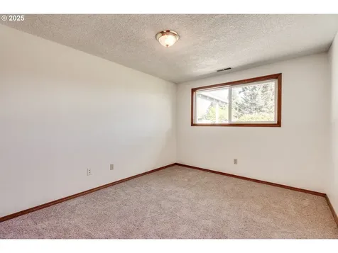 2800 NW 109th Street Vancouver WA 98685