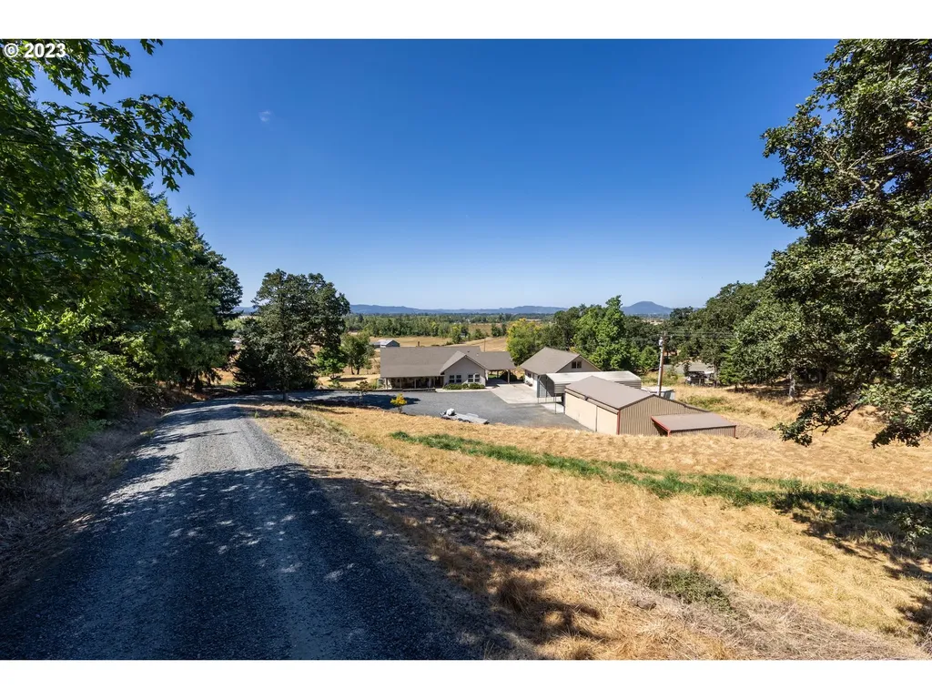 35892 Bain Lane Creswell OR 97426