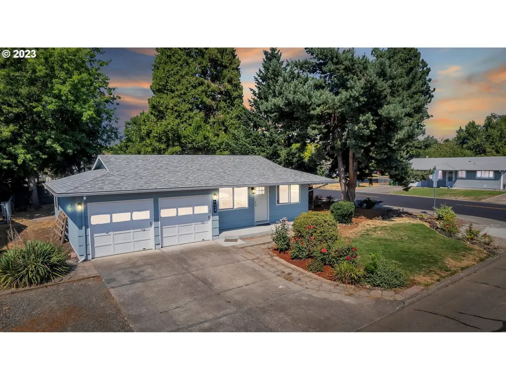 113 S Columbia Drive Woodburn OR 97071