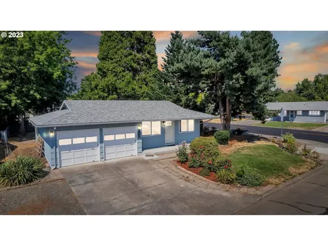 113 S Columbia Drive Woodburn OR 97071