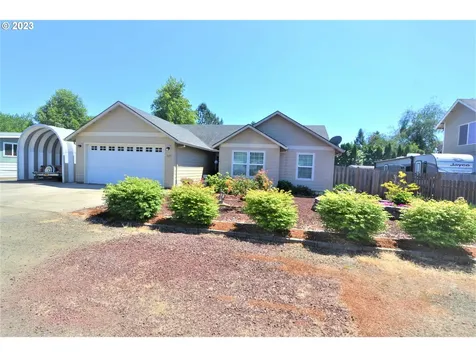 405 Waddell Avenue Amity OR 97101