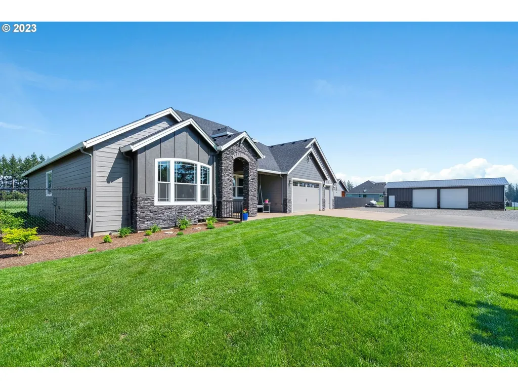 17792 S Strowbridge Road Oregon City OR 97045