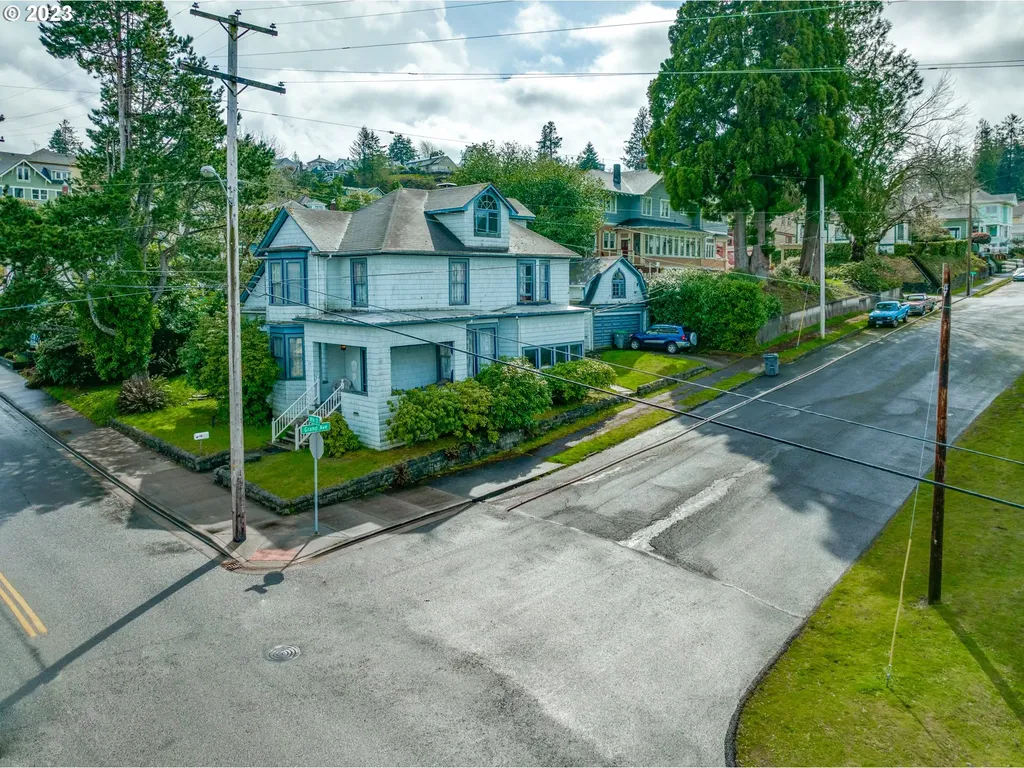 707 8th Street Astoria OR 97103