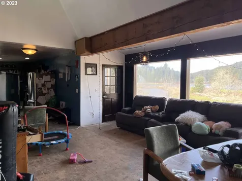 5844 N Fork Siuslaw Road Florence OR 97439
