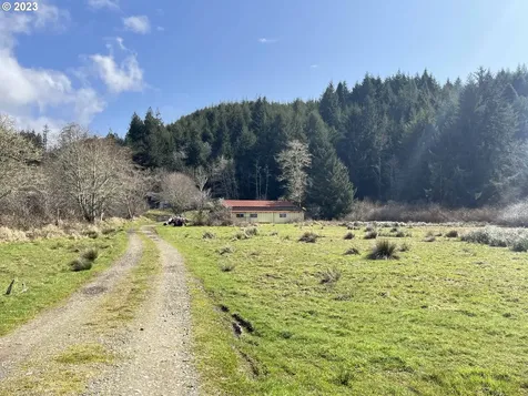 5844 N Fork Siuslaw Road Florence OR 97439