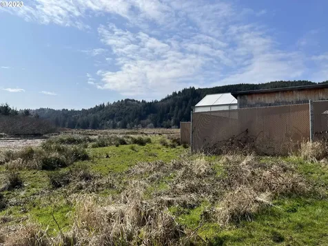 5844 N Fork Siuslaw Road Florence OR 97439
