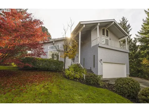 10216 Sw 36th Place Portland OR 97219