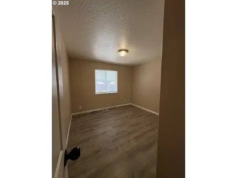 1255 S 13th Street Cottage Grove OR 97424