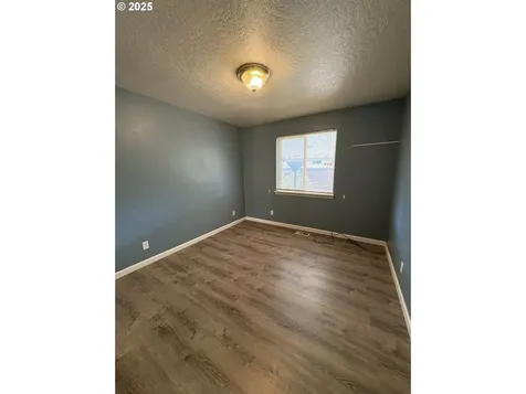 1255 S 13th Street Cottage Grove OR 97424