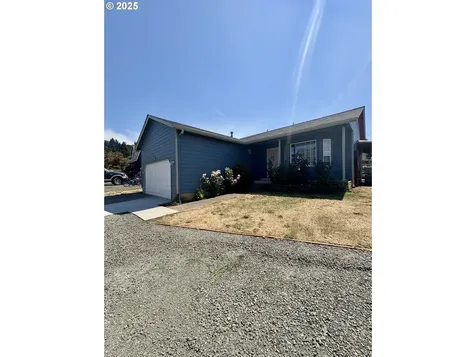 1255 S 13th Street Cottage Grove OR 97424