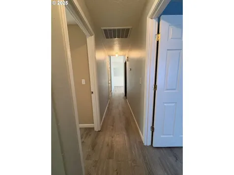 1255 S 13th Street Cottage Grove OR 97424