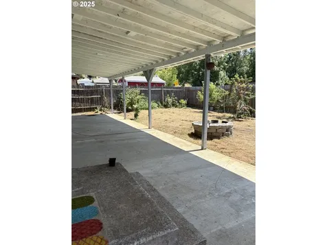 1255 S 13th Street Cottage Grove OR 97424