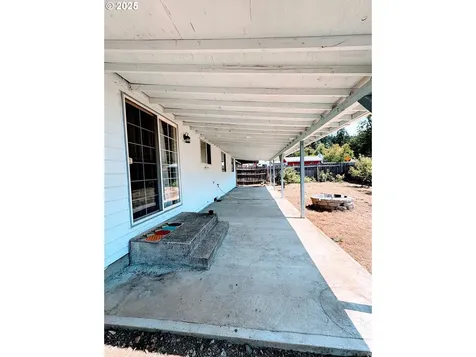 1255 S 13th Street Cottage Grove OR 97424