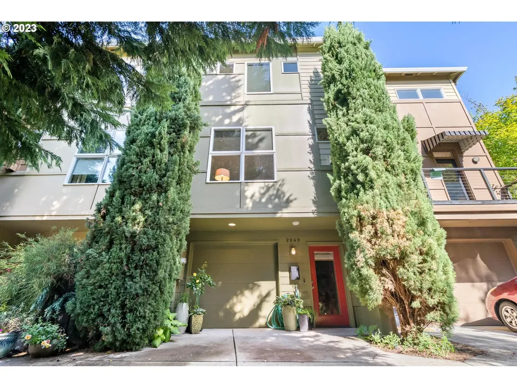 2849 Se Schiller Street Portland OR 97202