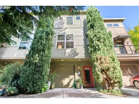 2849 Se Schiller Street Portland OR 97202