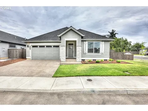 1344 SE 14th Avenue Canby OR 97013