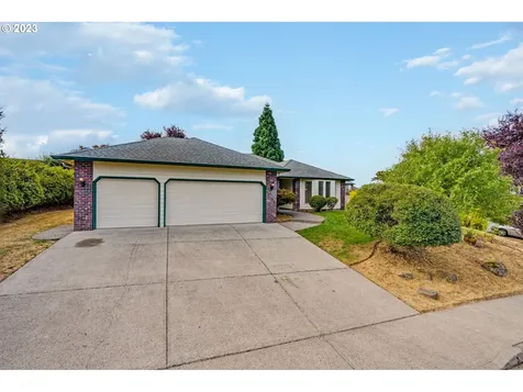 4296 M Drive Washougal WA 98671