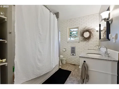 18522 S Holly Lane Oregon City OR 97045