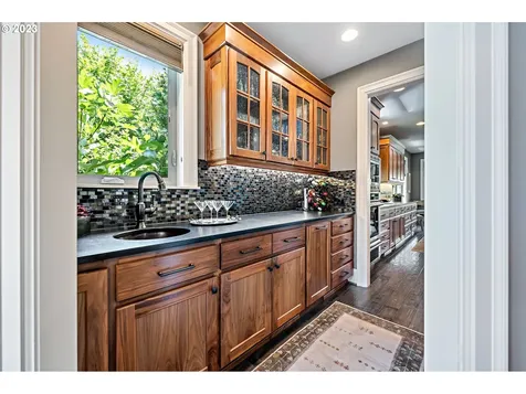 1808 Ridge Pointe Drive Lake Oswego OR 97034