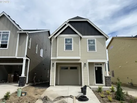 227 W Barbaras Way Newberg OR 97132