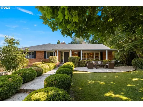 3663 Se Claybourne Street Portland OR 97202