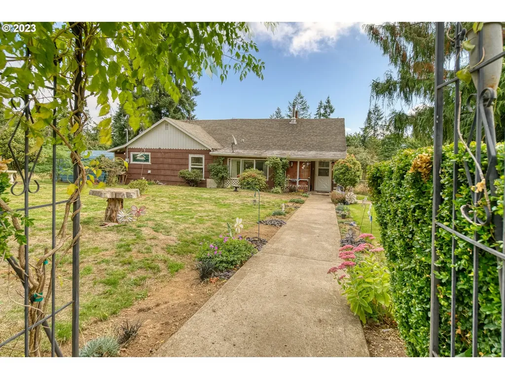 34195 Lawrence Road Deer Island OR 97054