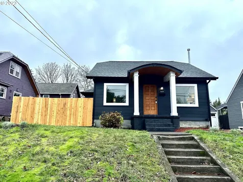5635 Ne 11th Avenue Portland OR 97211