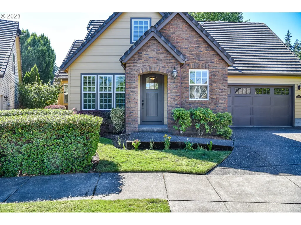 2115 Sparrow Court Eugene OR 97401