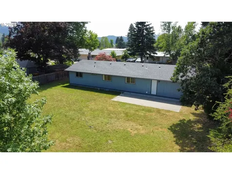 460 Terrace Lane Sutherlin OR 97479