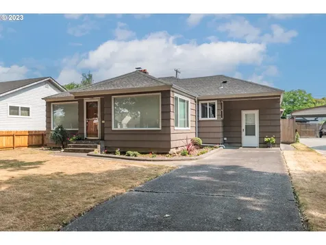 630 26th Avenue Longview WA 98632