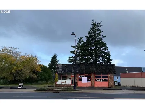 423 Highway 101 Florence OR 97439