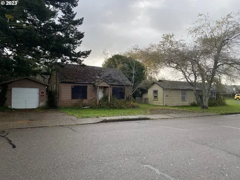 423 Highway 101 Florence OR 97439