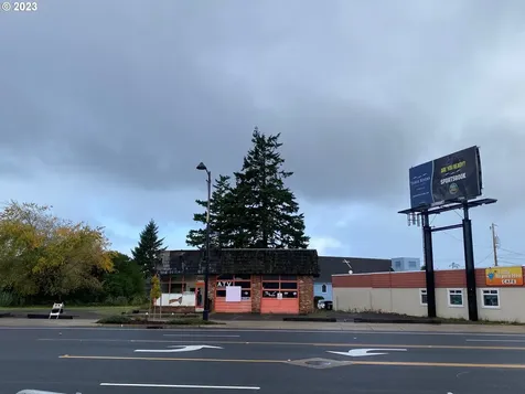 423 Highway 101 Florence OR 97439