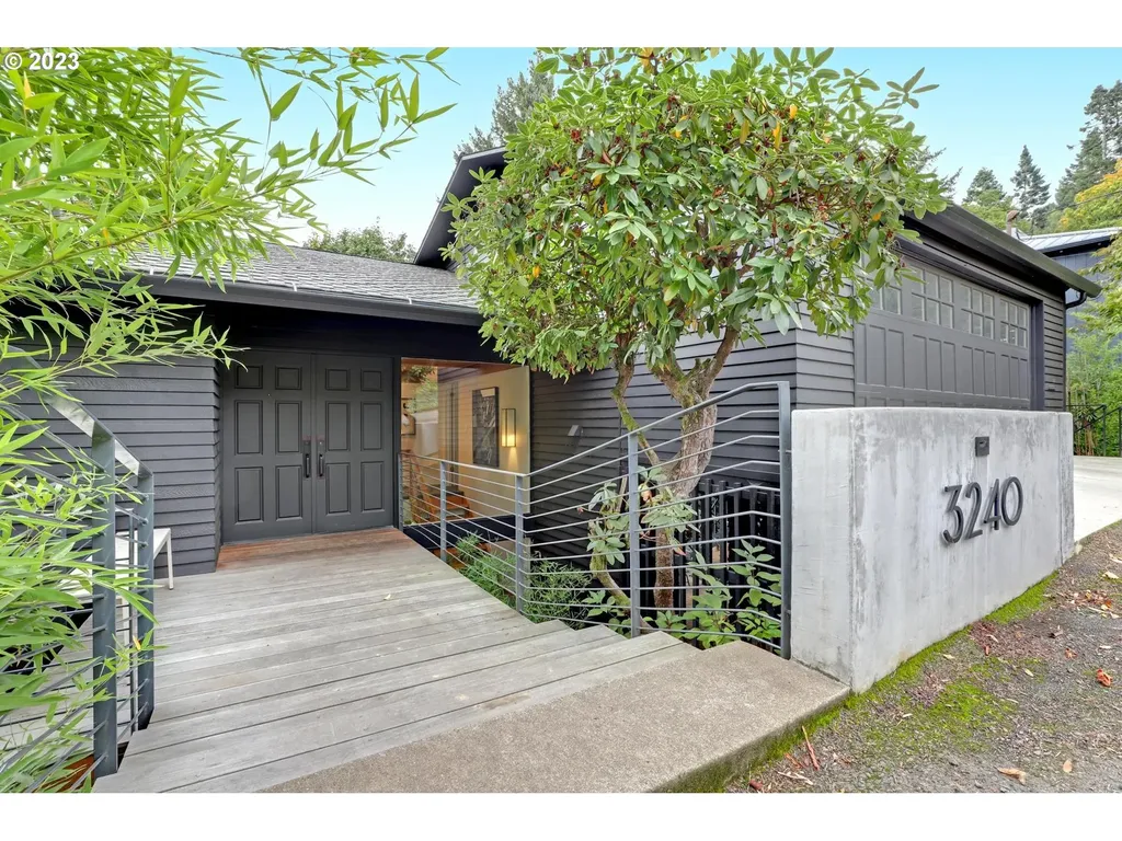 3240 Sw Sherwood Place Portland OR 97201