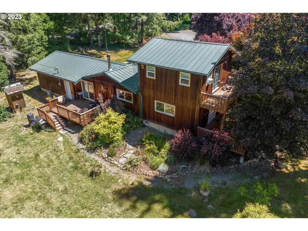 33944 SE Wildcat Mountain Drive Eagle Creek OR 97022