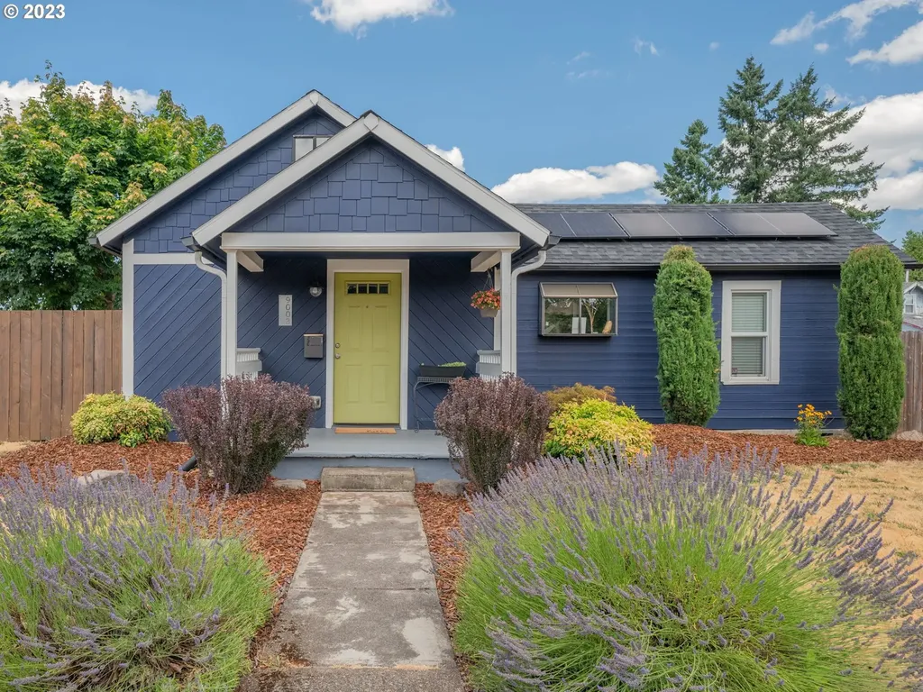 9003 Se Cooper Street Portland OR 97266