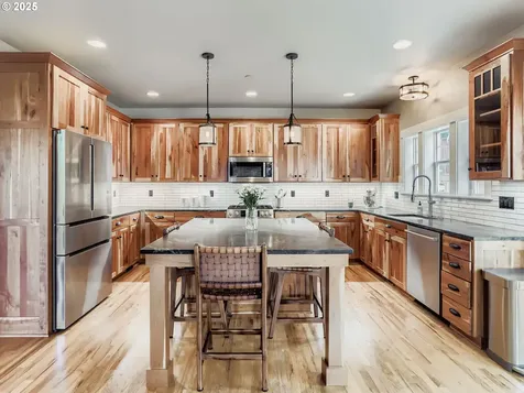 8213 SW 174th Terrace Beaverton OR 97007