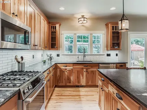 8213 SW 174th Terrace Beaverton OR 97007
