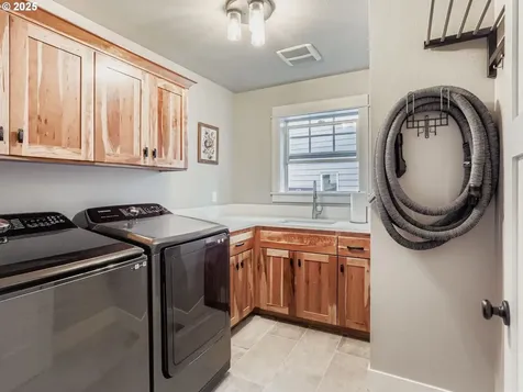 8213 SW 174th Terrace Beaverton OR 97007