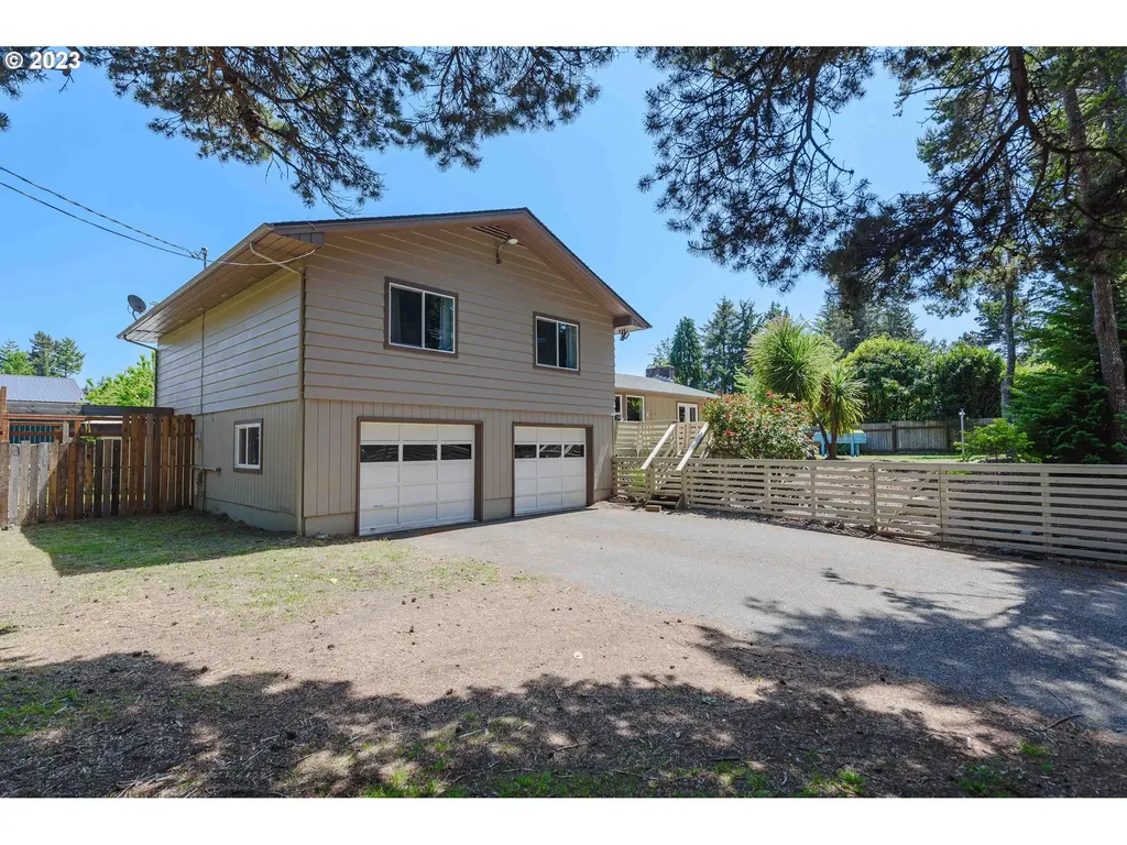 91300 Cape Arago Highway Coos Bay OR 97420