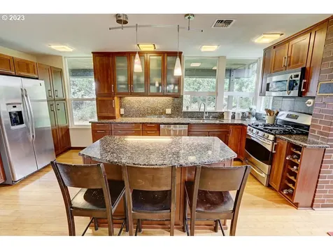 19378 Central Point Road Oregon City OR 97045