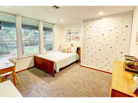 19378 Central Point Road Oregon City OR 97045