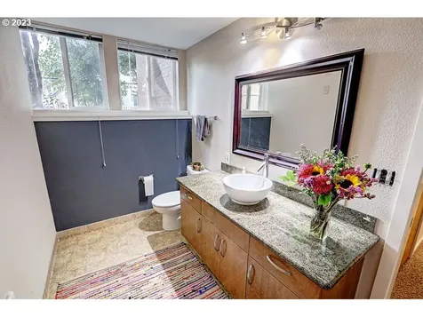 19378 Central Point Road Oregon City OR 97045